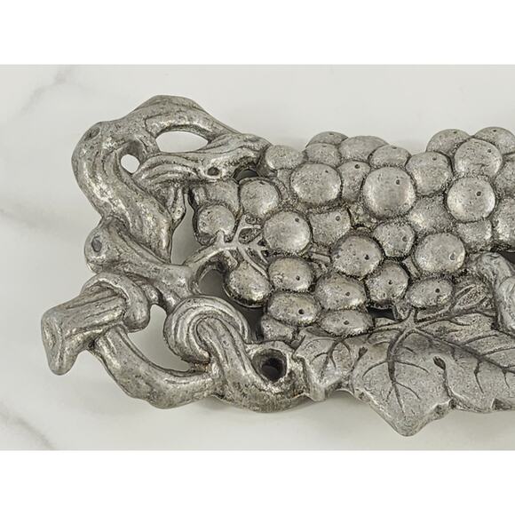 Arthur Court Grape Spoon Rest 8 1/2" 3D Vines Grapes 1993 Dinnerware Aluminum - Picture 2 of 15